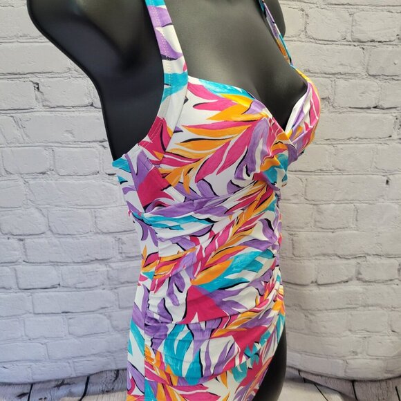 Anne Cole Women's Tropical-Print One-Piece Swimsuit - Picture 4 of 8